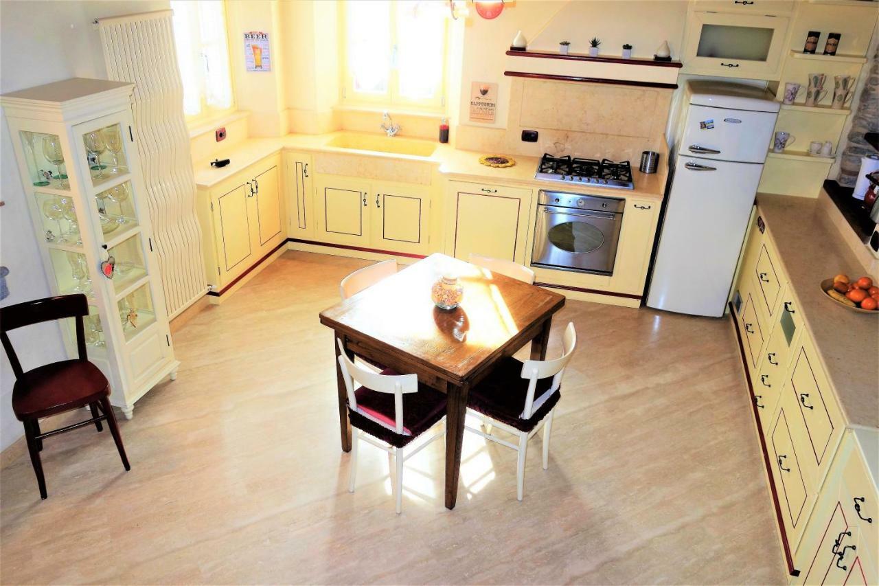 House Versilia Luca E Giada, 5 Chilometri Da Forte Dei Marmi! Bagian luar foto